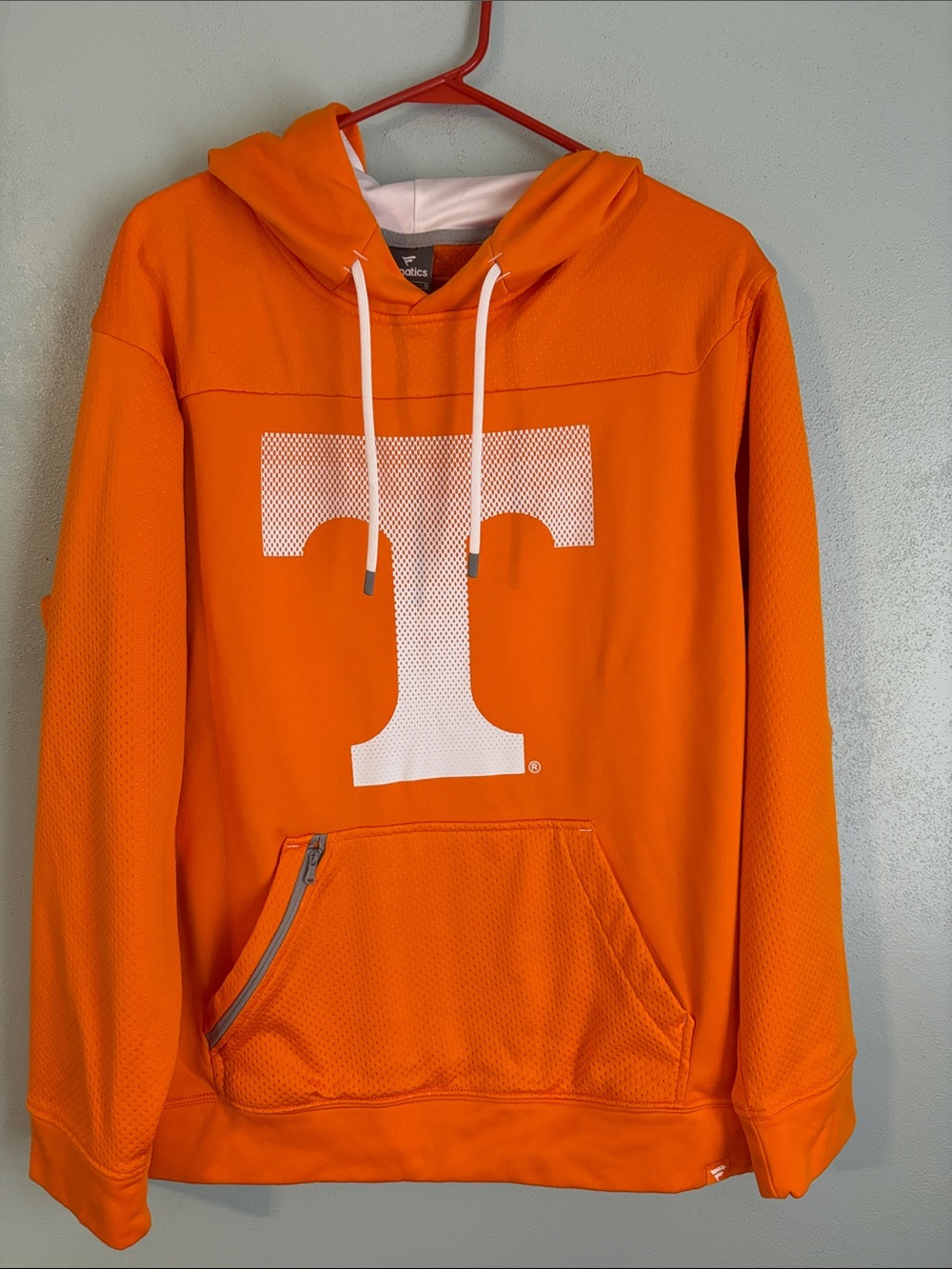 Never worn!! Fanatics Men's Orange Hoodie with White 'T' Logo